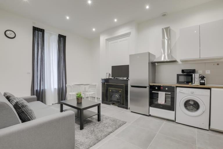 Апартаменти Guestready - 1-Br, 5 Minutes From Train Station Ліон Екстер'єр фото